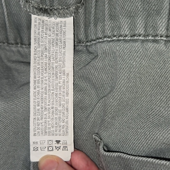 Forever 21 Light Army Green Joggers - Picture 10 of 10